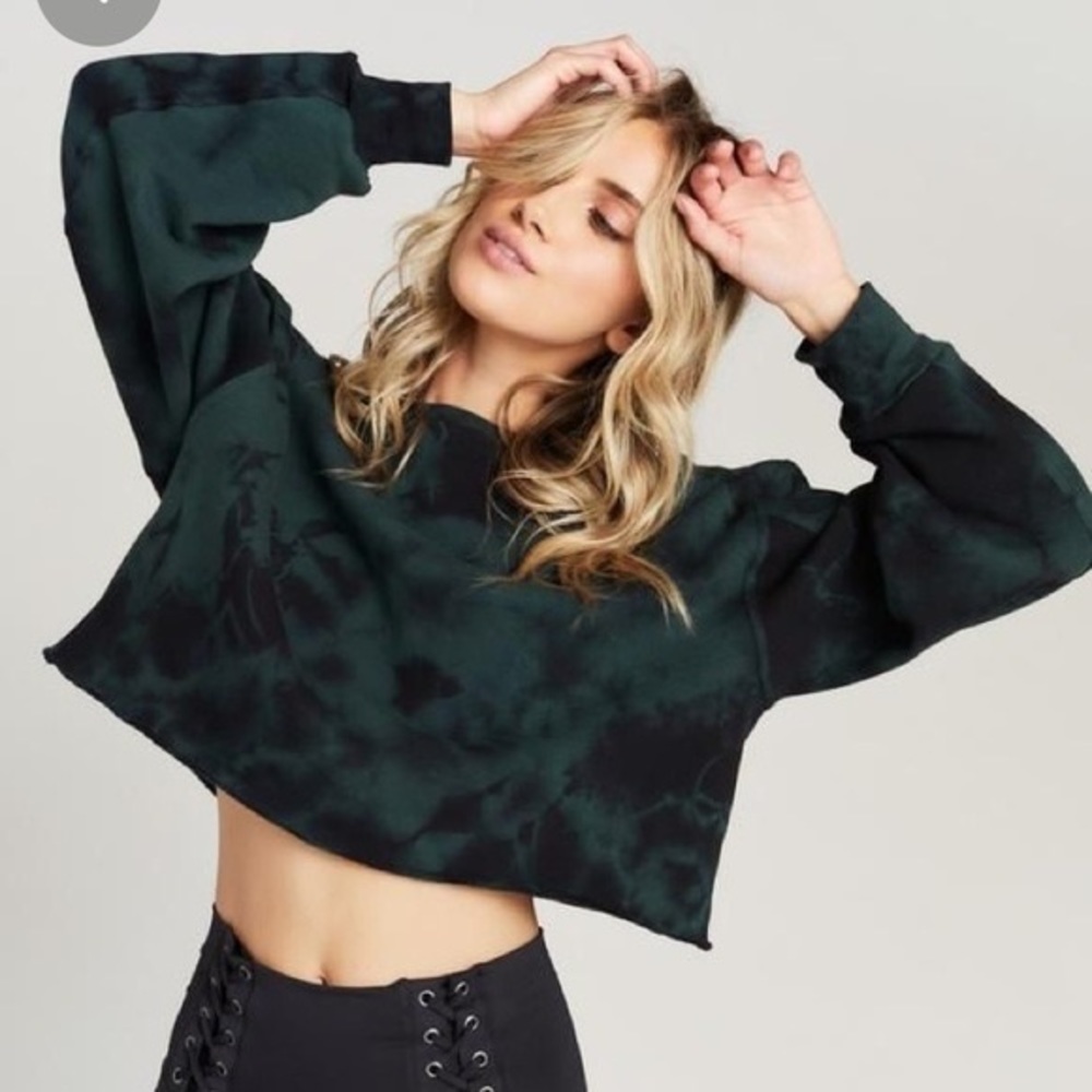 Strut This “Sonoma” Cropped Sweatshirt - L